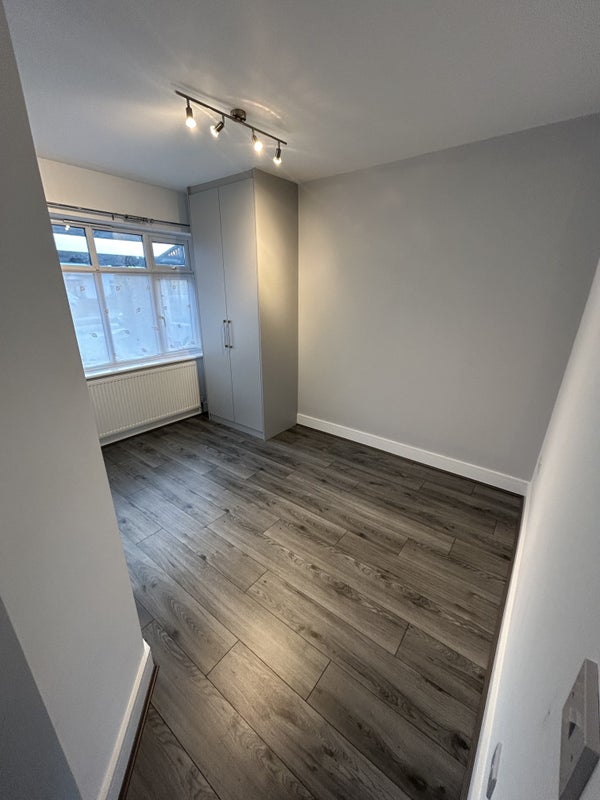 3 rooms available to rent - student accommodation in Harrow - img_5