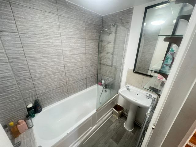 3 Spacious doubles in Goswell RD - £277pw (SEP) - student accommodation in Angel - img_9