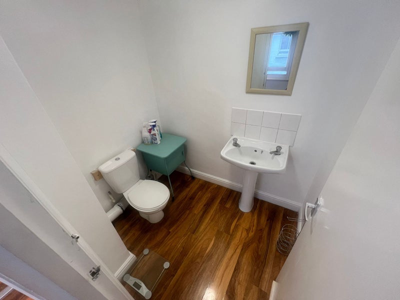 3 Spacious doubles in Goswell RD - £277pw (SEP) - student accommodation in Angel - img_10