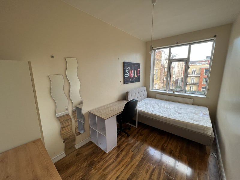3 Spacious doubles in Goswell RD - £277pw (SEP) - student accommodation in Angel - img_5
