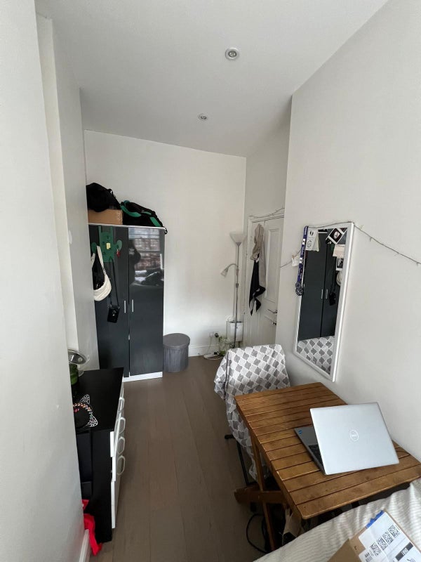 31st Jan /Short term/South Kensington/Double room - student accommodation in London SW5 - img_8