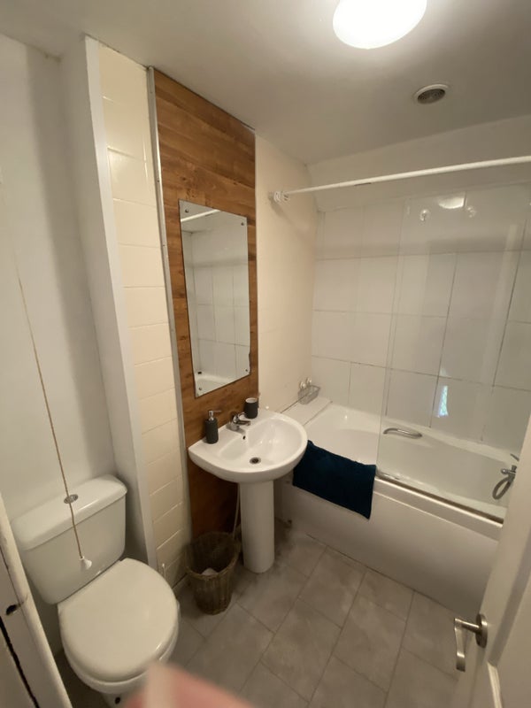 4 Bed, 2 Bath Charter Avenue House Available Now - student accommodation in Coventry - img_9