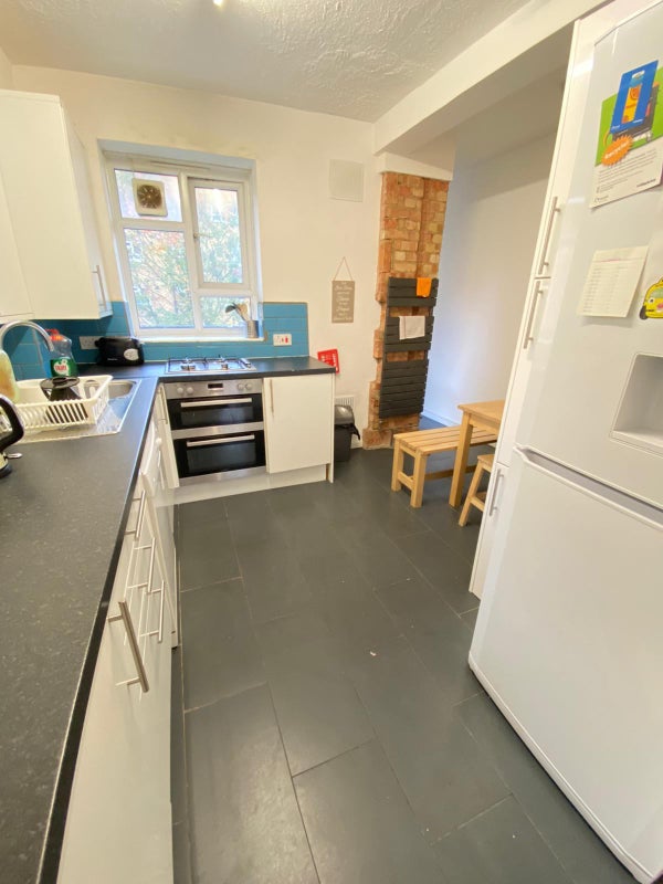 4 Double Rooms Available - student accommodation in Old Street - img_4