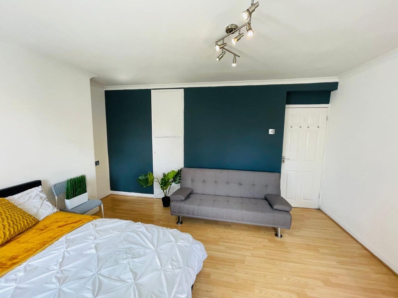 4 Paoramic Rooms in Zone 1 - student accommodation in London SE11 - img_3