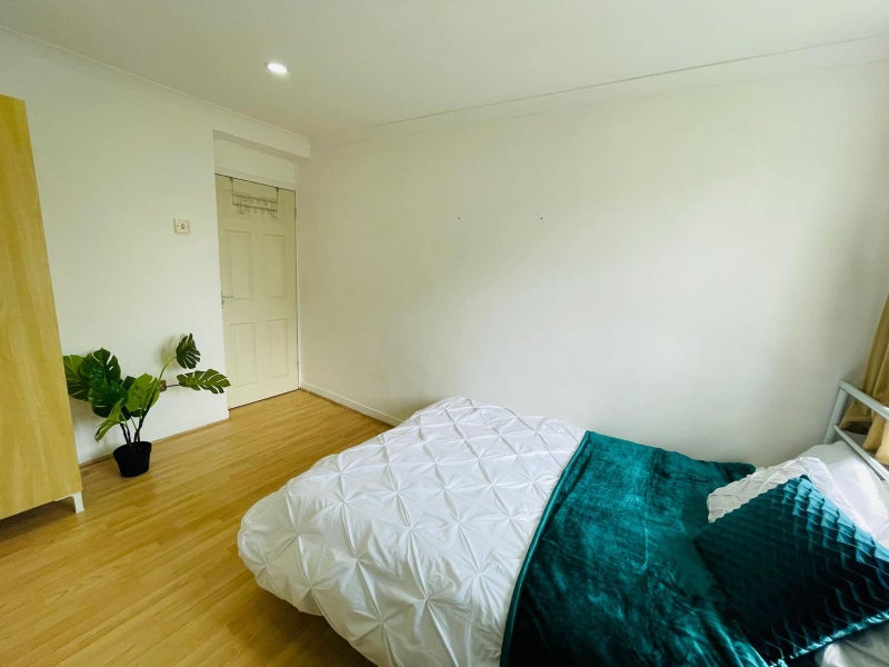 4 Paoramic Rooms in Zone 1 - student accommodation in London SE11 - img_5