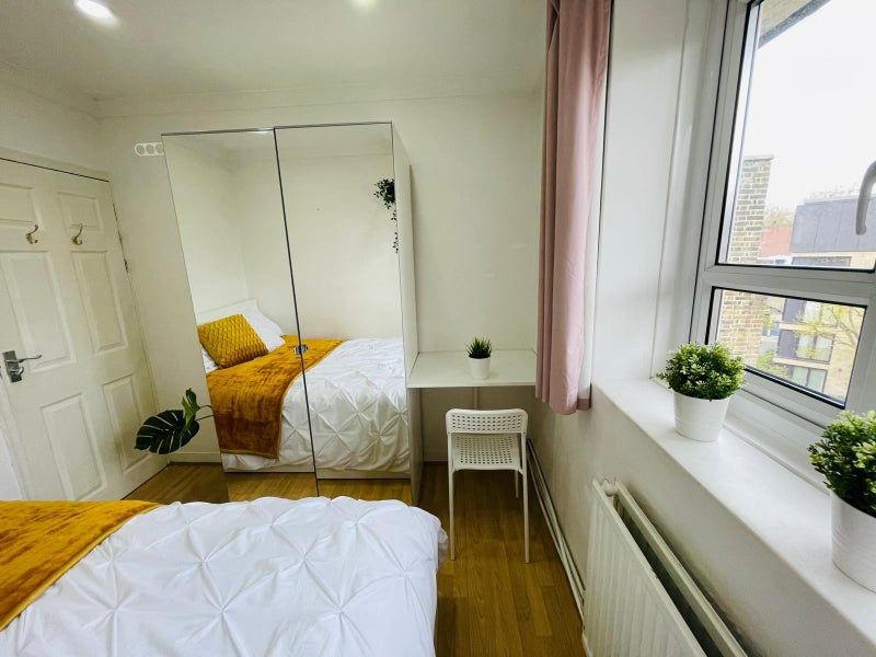 4 Paoramic Rooms in Zone 1 - student accommodation in London SE11 - img_8
