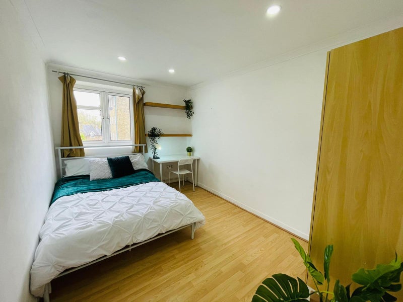 4 Paoramic Rooms in Zone 1 - student accommodation in London SE11 - img_10