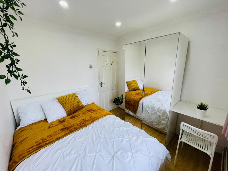 4 Paoramic Rooms in Zone 1 - student accommodation in London SE11 - img_11