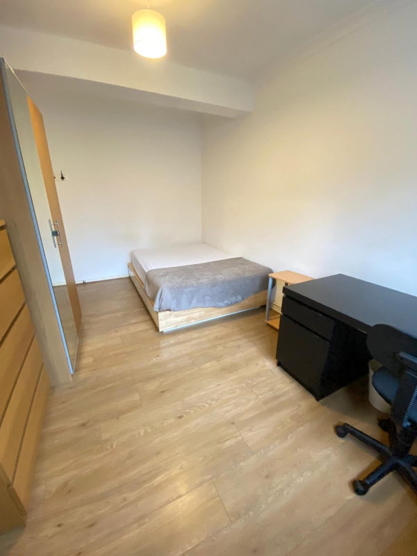  4 Rooms Available Old Street - student accommodation in Old Street - img_2