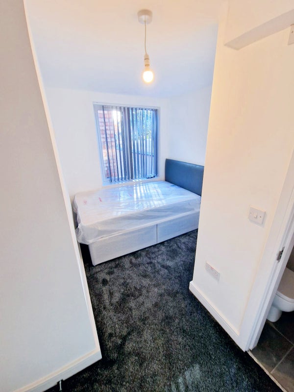 5 Bed En-suite property in CV1 - student accommodation in Coventry - img_1