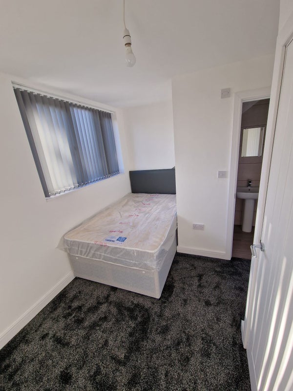 5 Bed En-suite property in CV1 - student accommodation in Coventry - img_2
