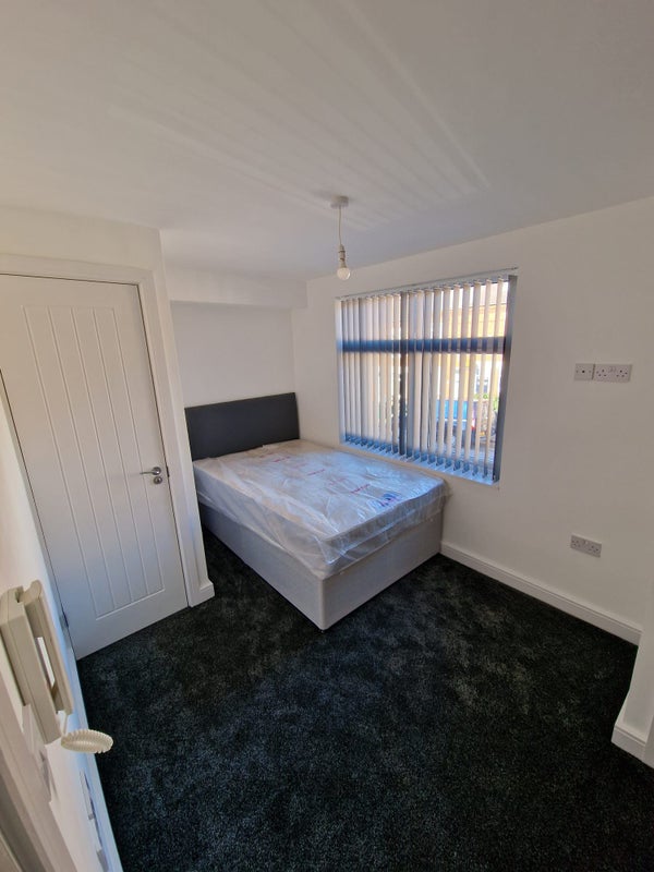 5 Bed En-suite property in CV1 - student accommodation in Coventry - img_3