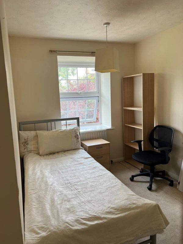5 Bed HMO available in Egham/ TW20 - student accommodation in Egham - img_7