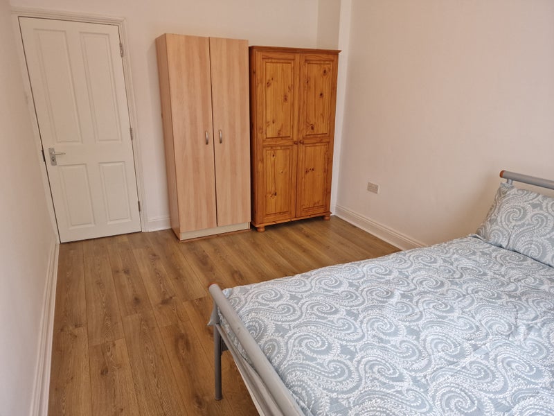 5 Bed Terraced House, Bowness Road, SE6 - student accommodation in Catford - img_1