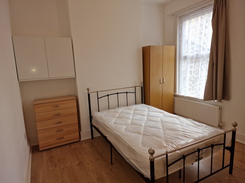 5 Bed Terraced House, Bowness Road, SE6 - student accommodation in Catford - img_4