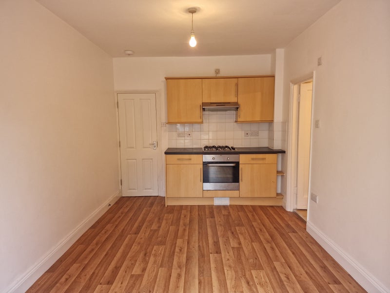 5 Bed Terraced House, Bowness Road, SE6 - student accommodation in Catford - img_5