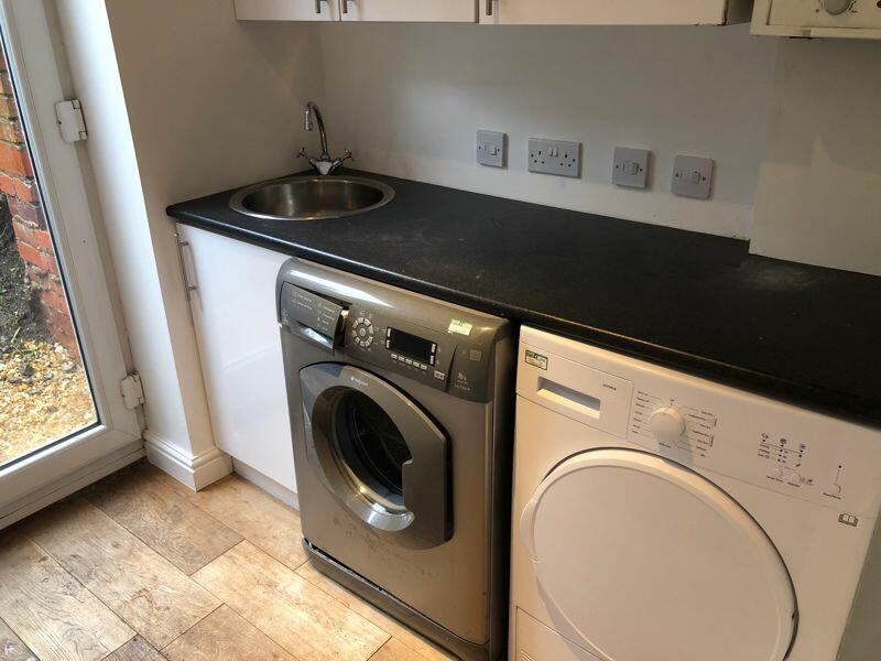 5 bedroom house share for rent - student accommodation in Worcester - img_5