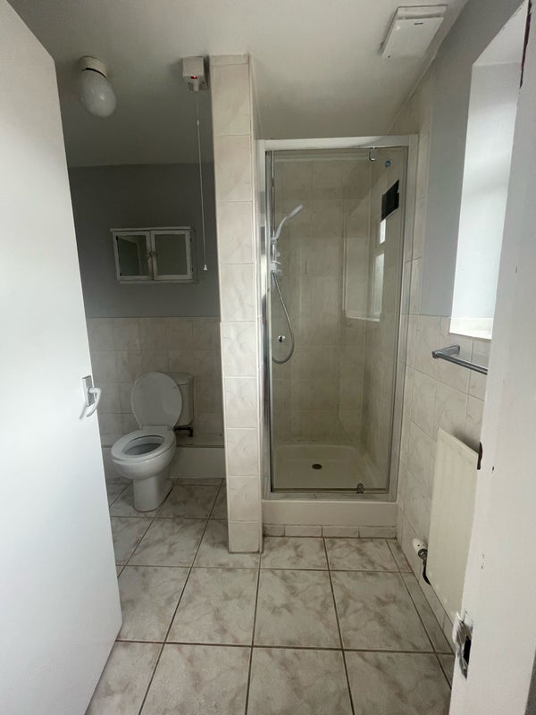 5 double bedroom house Cheltenham - student accommodation in Cheltenham - img_2