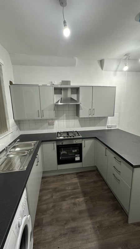 5 Double Students Bed Rooms - Excluding Bills - student accommodation in Middlesbrough - img_3