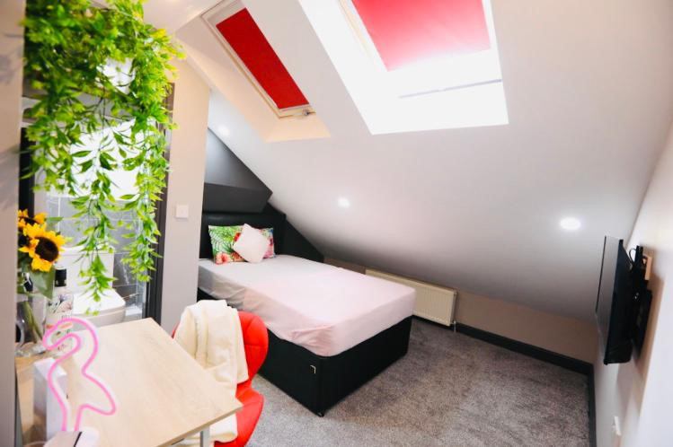5 Modern en-suite rooms available in CV1 - student accommodation in Coventry - img_3