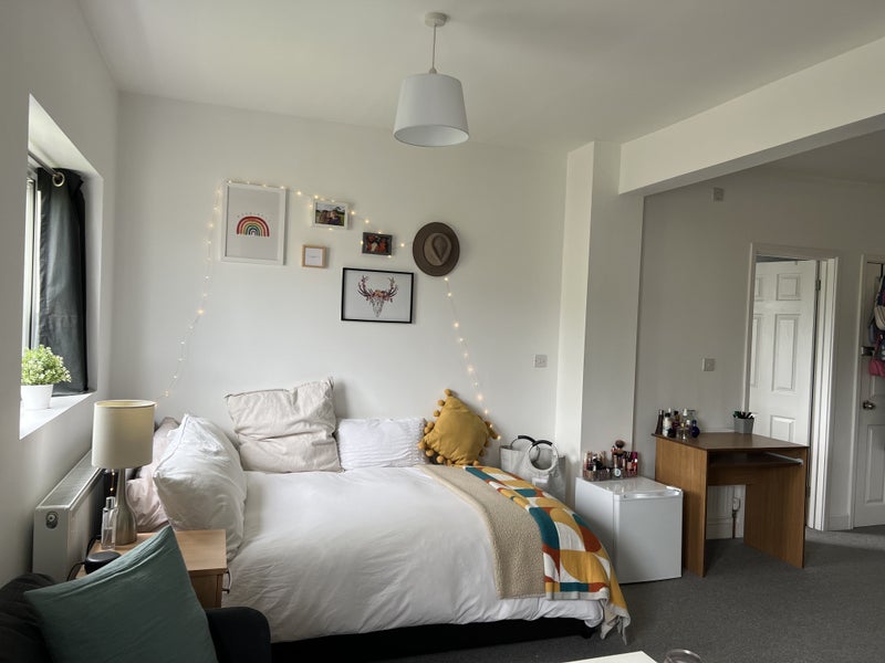 5 studio rooms - student accommodation in Canley - img_1