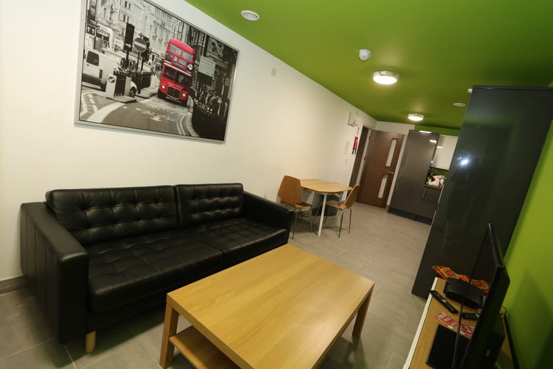 6 bed all ensuite - Furnished - Bills Included - student accommodation in Coventry - img_3
