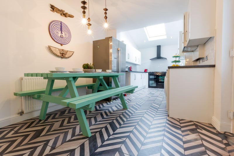 6 Bed House Avail for 2024-2025 - Jungle Fever - student accommodation in Liverpool - img_7