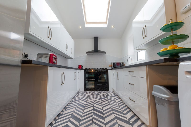6 Bed House Avail for 2024-2025 - Jungle Fever - student accommodation in Liverpool - img_8