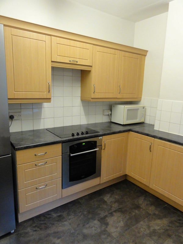 6 Bed House Sheffield -Now Just 1 Room Available - student accommodation in Sheffield - img_6