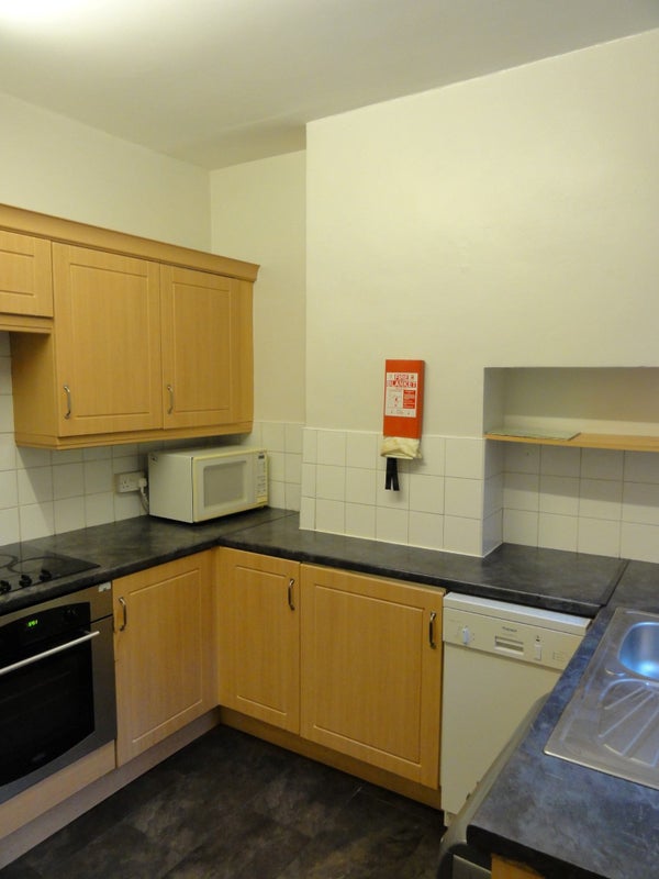 6 Bed House Sheffield -Now Just 1 Room Available - student accommodation in Sheffield - img_5