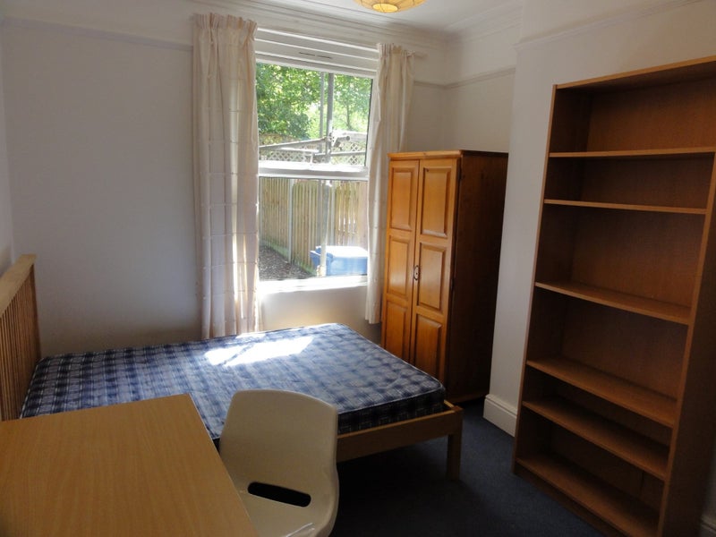 6 Bed House Sheffield -Now Just 1 Room Available - student accommodation in Sheffield - img_3
