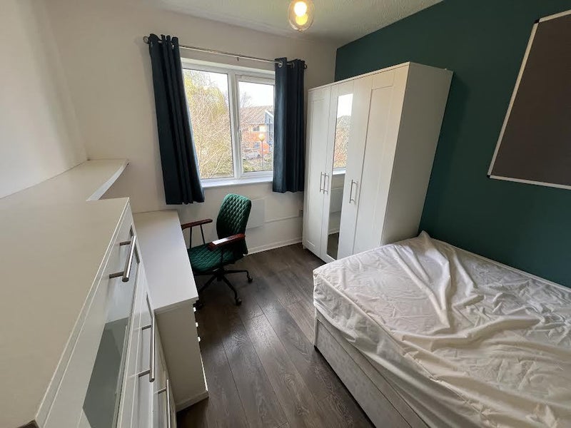 8 Bedroom Semi-Detached - Dunkirk - student accommodation in Nottingham - img_8