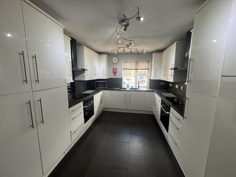 8 Bedroom Semi-Detached - Dunkirk - student accommodation in Nottingham - img_10