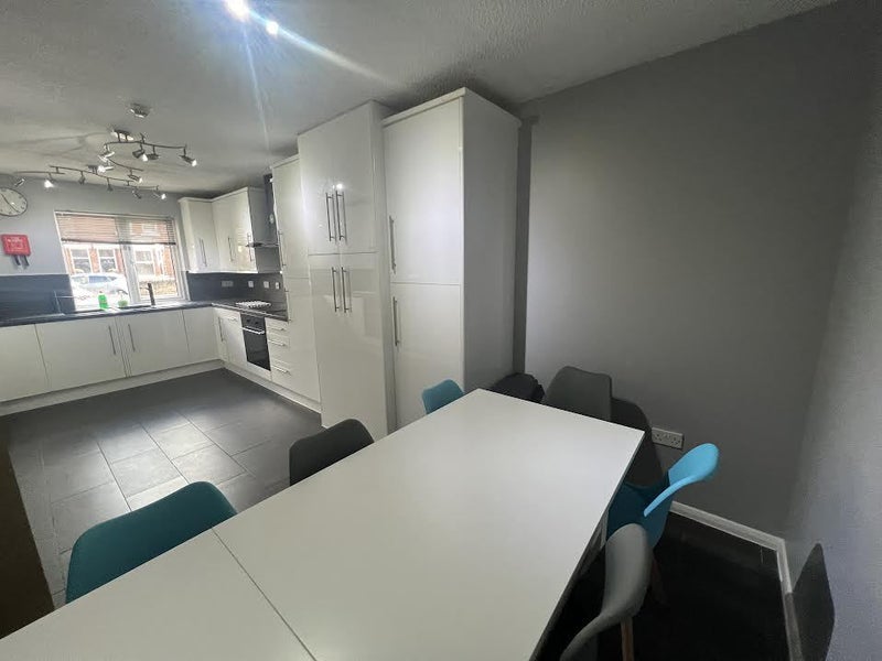 8 Bedroom Semi-Detached - Dunkirk - student accommodation in Nottingham - img_13