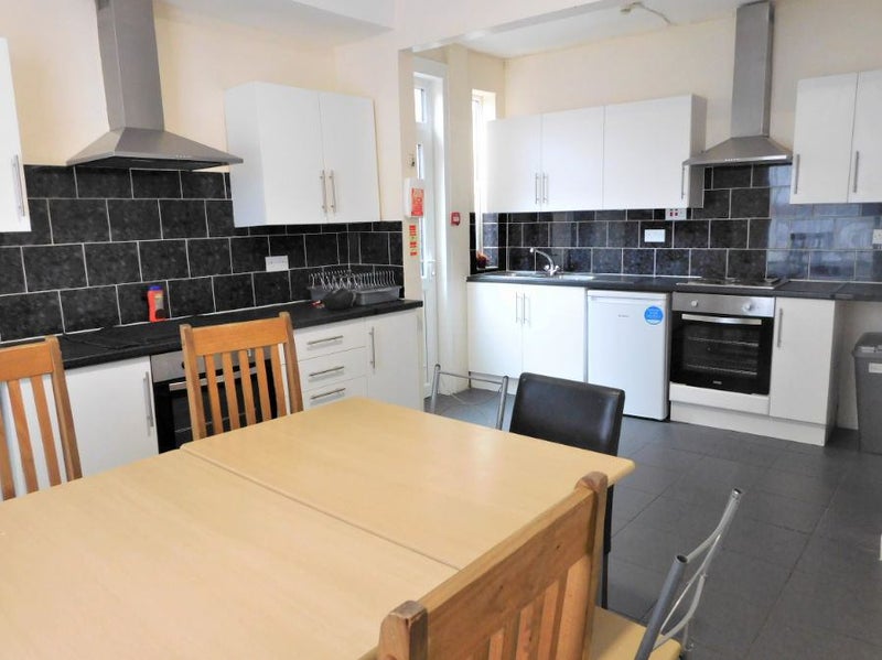 8 bedroom student property  - student accommodation in Liverpool - img_12