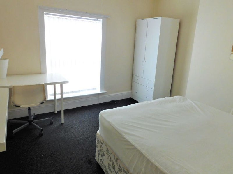 8 bedroom student property  - student accommodation in Liverpool - img_9