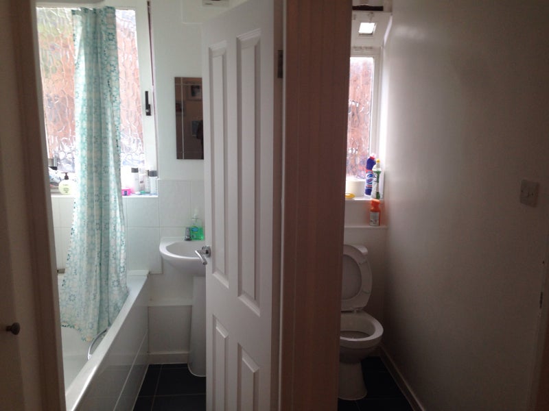 £900 PCM. Double bedroom-.Zone 2-London N16 - student accommodation in Stoke Newington - img_6