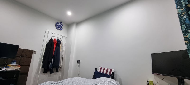 A double room within walkable distance - student accommodation in Ruislip - img_1