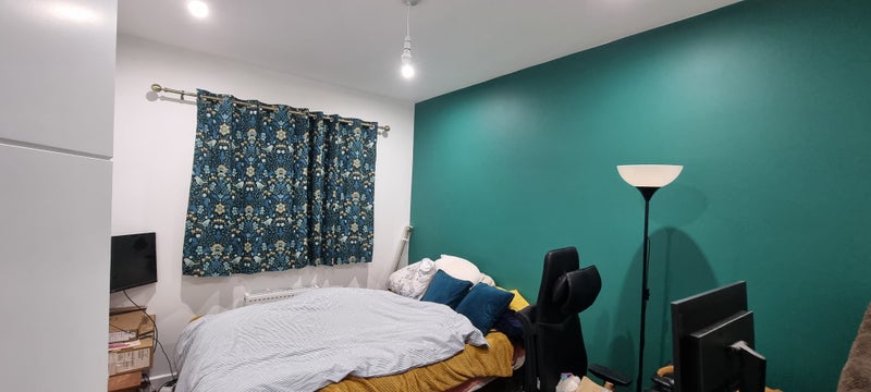 A double room within walkable distance - student accommodation in Ruislip - img_2
