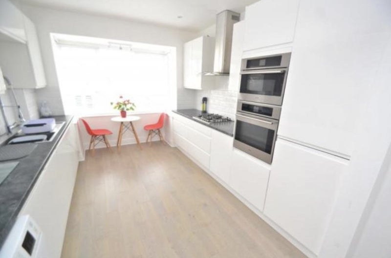 A large modern double room fully - student accommodation in Poole - img_1
