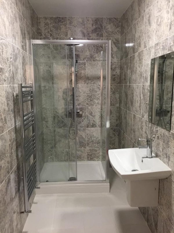 A luxurious 6 double beds with lounge to let! - student accommodation in London E14 - img_7