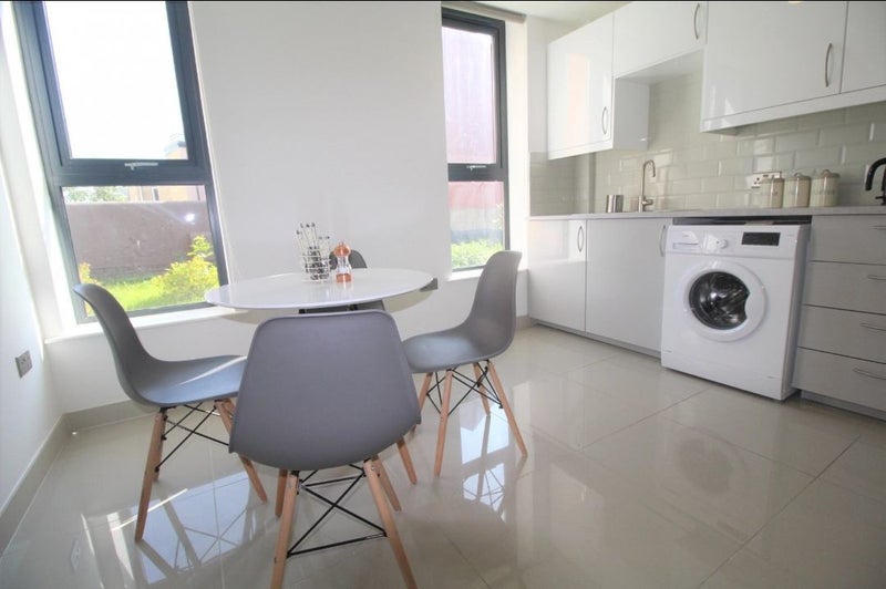 A Spacious Double Ensuite room with kitchenette. - student accommodation in Leeds City Centre - img_5