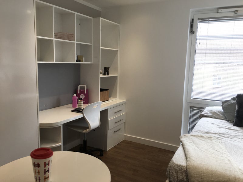 A studio apartment at Host Hope Street Apartments - student accommodation in Liverpool - img_1
