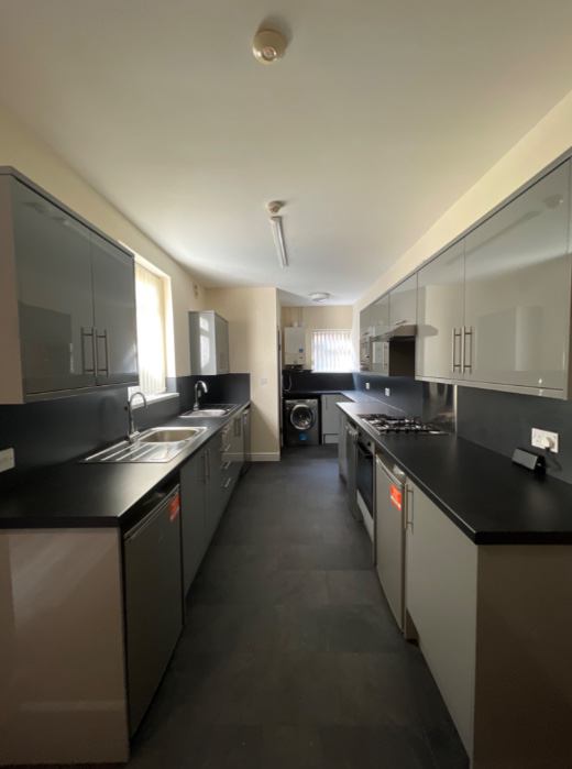 Affordable Bedroom Student House in Kensington - student accommodation in Liverpool - img_1