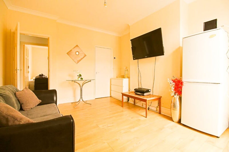 Affordable Double Room Available - All Bill Inc - student accommodation in Lincoln - img_2