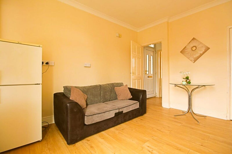 Affordable Double Room Available - All Bill Inc - student accommodation in Lincoln - img_4