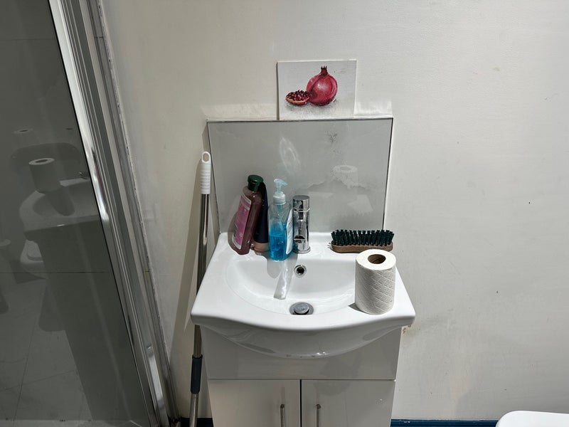 Affordable EnsuitRoom Sublet with Excellent Value! - student accommodation in Slough - img_3
