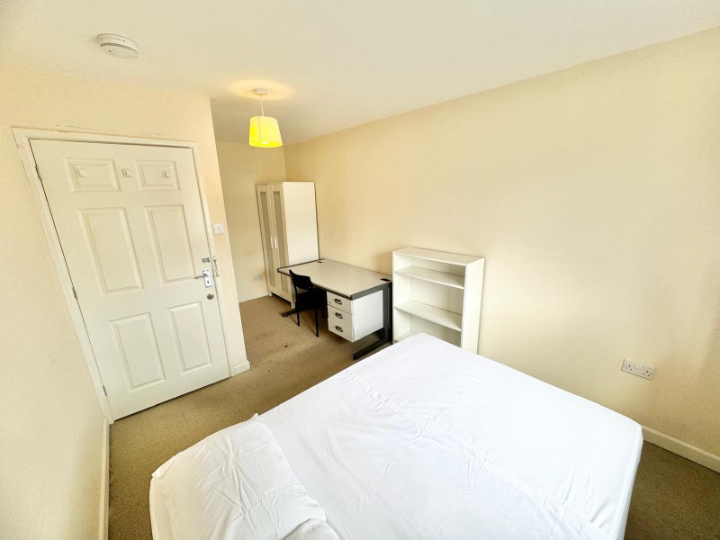 ***All Bills Inc Large Room Near Leic Uni*** - student accommodation in Leicester - img_2