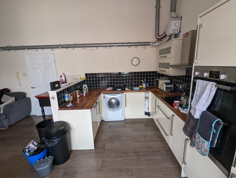 Amazing duplex 2 bed 3 bath, office & parking! - student accommodation in Manchester City Centre - img_7