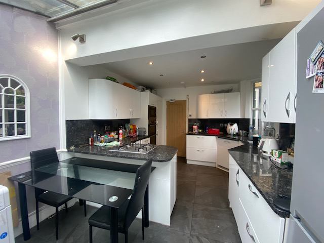 •• Amazing medium double, 5 min C. Junction•• - student accommodation in Clapham Junction - img_7